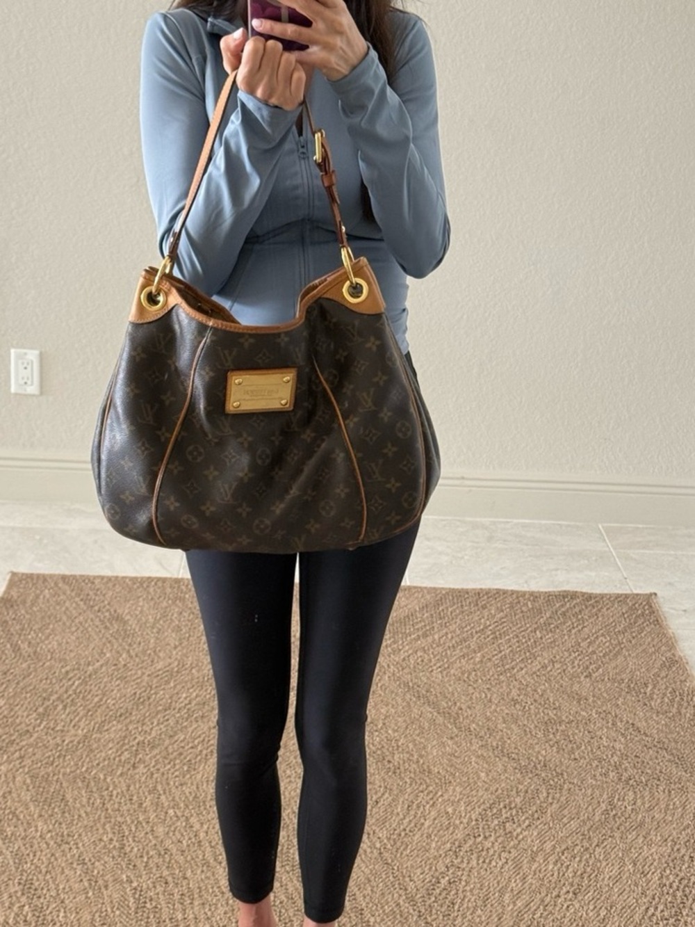 Louis Vuitton Galliera PM Monogram Hobo Bag Shoulder Bag Authentic - Picture 3 of 9